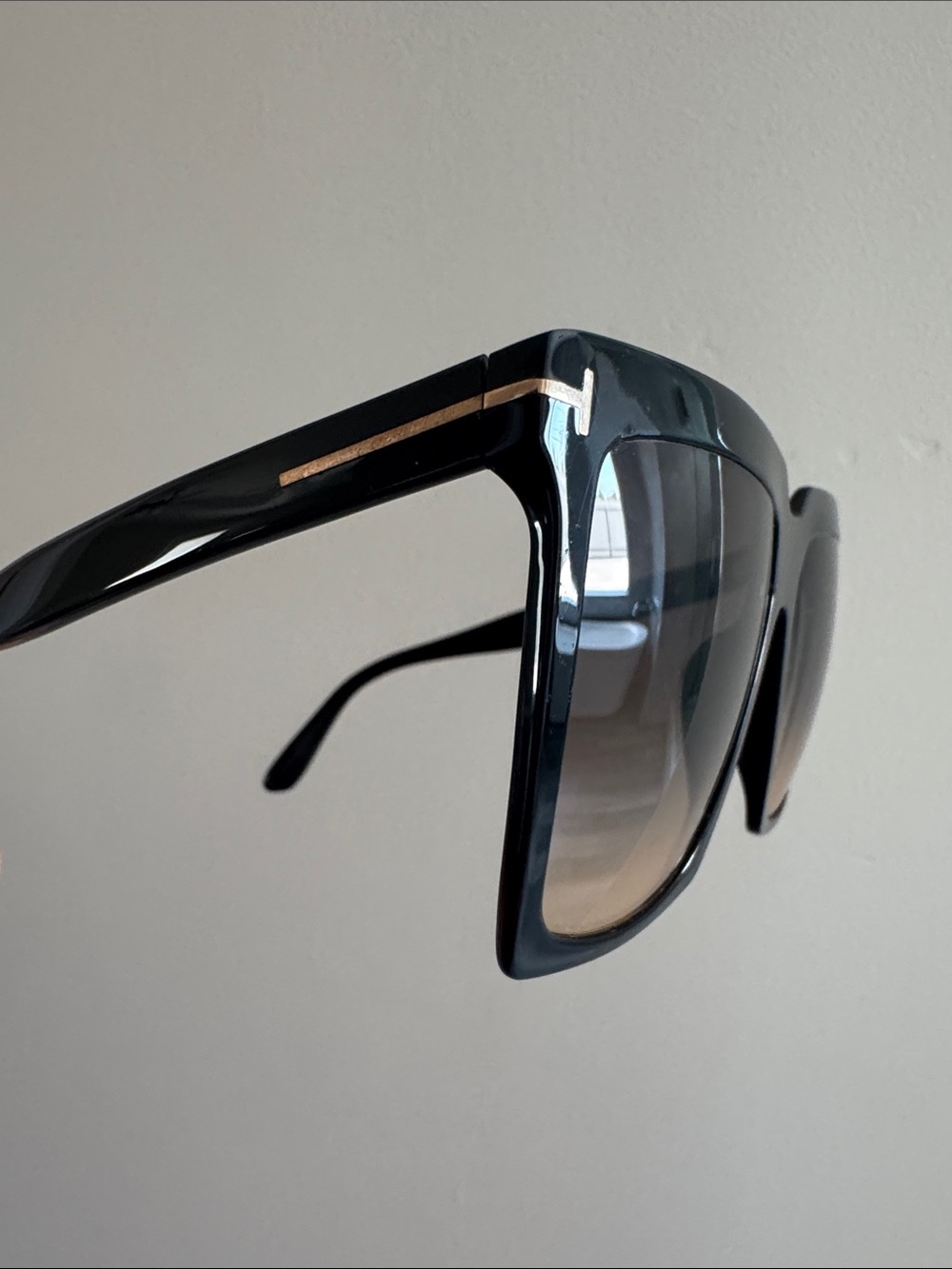 Tom Ford Black Frame Sunglasses with Brown Gradient Lenses - Picture 3 of 9